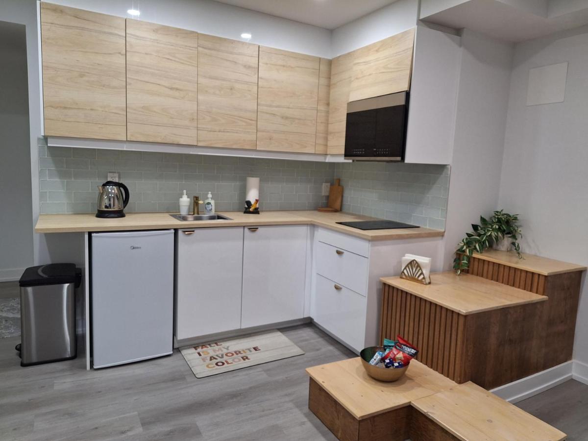 אוטווה Independent Basement Studio Suite מראה חיצוני תמונה
