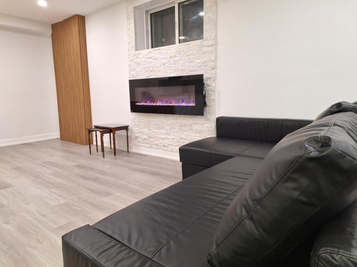 אוטווה Independent Basement Studio Suite מראה חיצוני תמונה