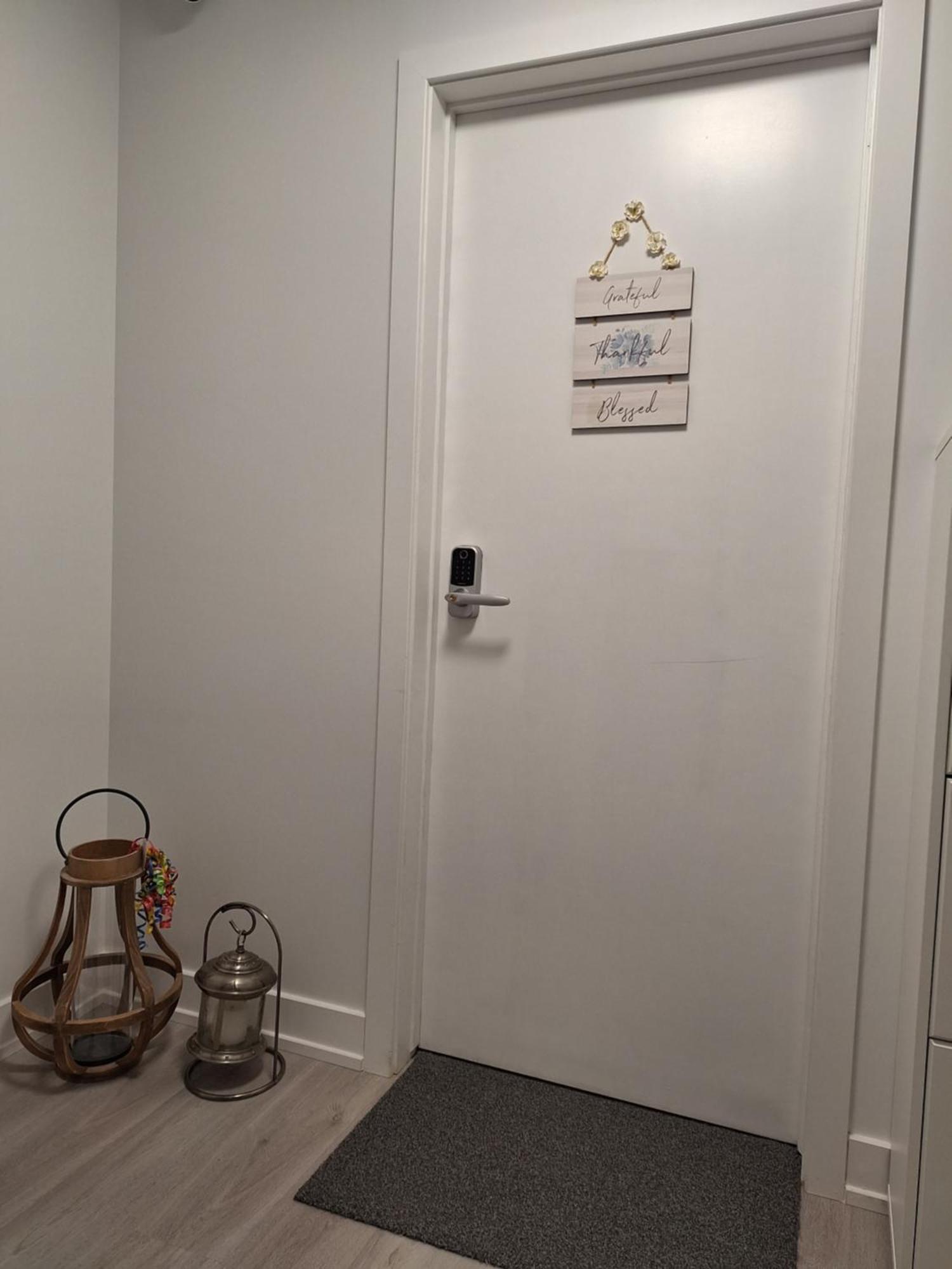 אוטווה Independent Basement Studio Suite מראה חיצוני תמונה